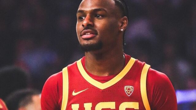 詹姆斯家族迎好消息：布朗尼已获准重返赛场，詹姆斯有望父子同台&本人社媒发声庆祝