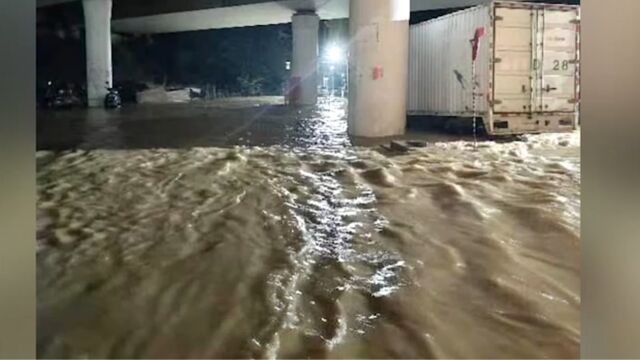 广东梅州丰顺县汤西镇持续降雨,紧急转移群众