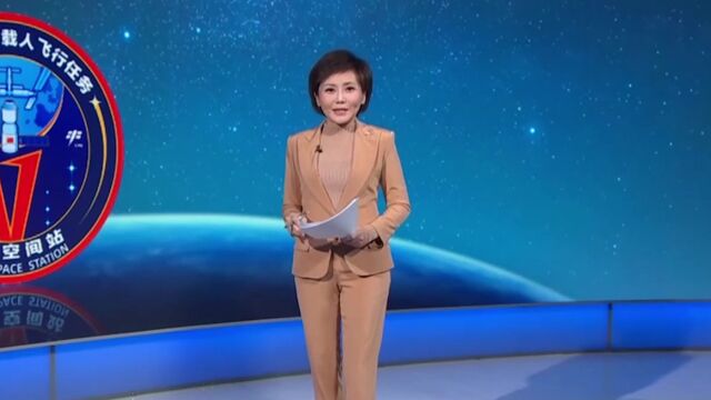 中国空间站,航天员采摘“太空蔬菜”新鲜又美味