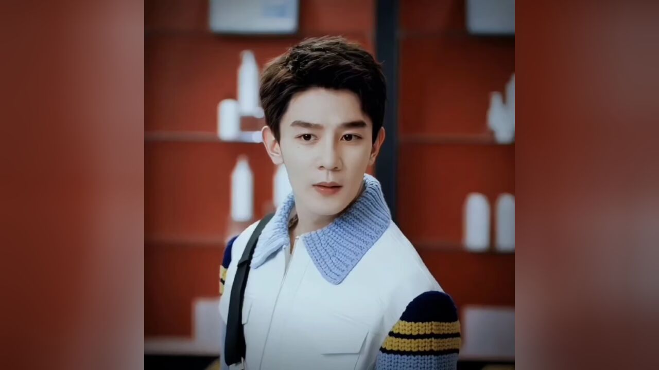 《恋恋红尘》夏之光帅气男大就是这样!