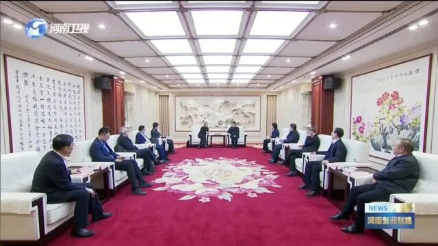 王凯与农发行董事长钱文挥会谈