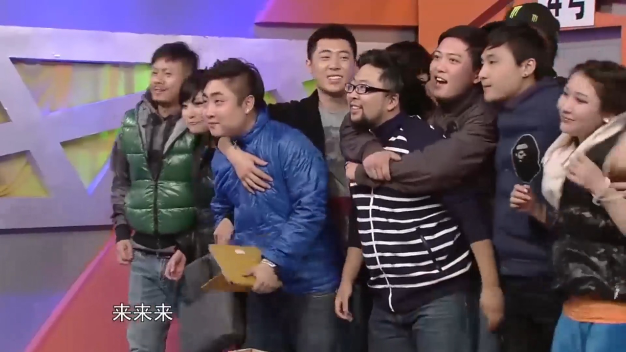 爱笑兄弟在年终发声,真情流露,笑点,泪点无缝衔接