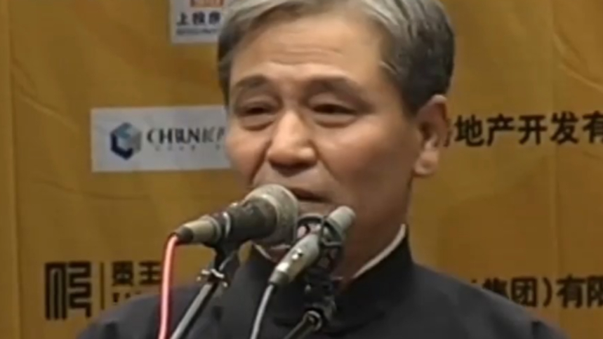 马志明刚唱一句词,不料被黄族民猜出,马志明不乐意了