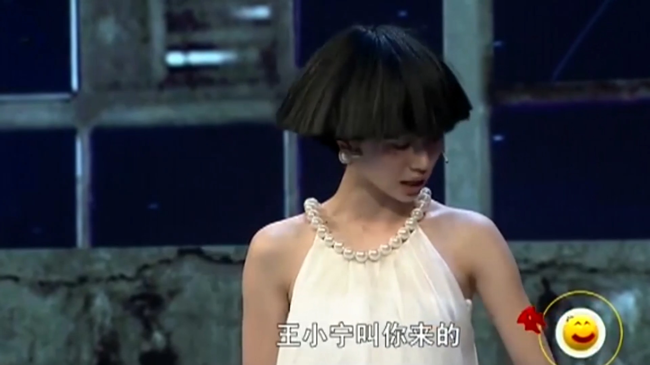 小品《绑架》,美女自导自演绑架戏,把绑匪都给整懵了