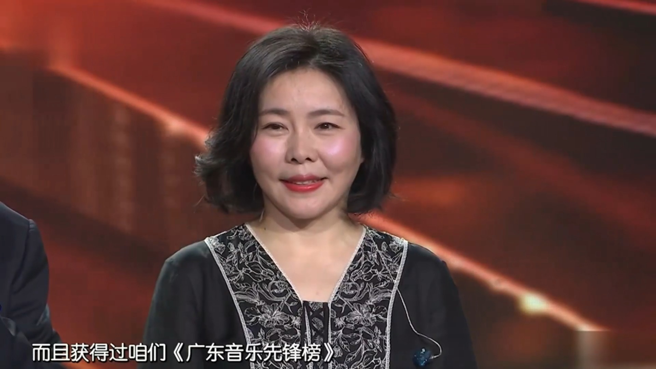 魏雪漫曾获广东十大金曲奖,当过华晨宇的声乐指导老师,厉害了