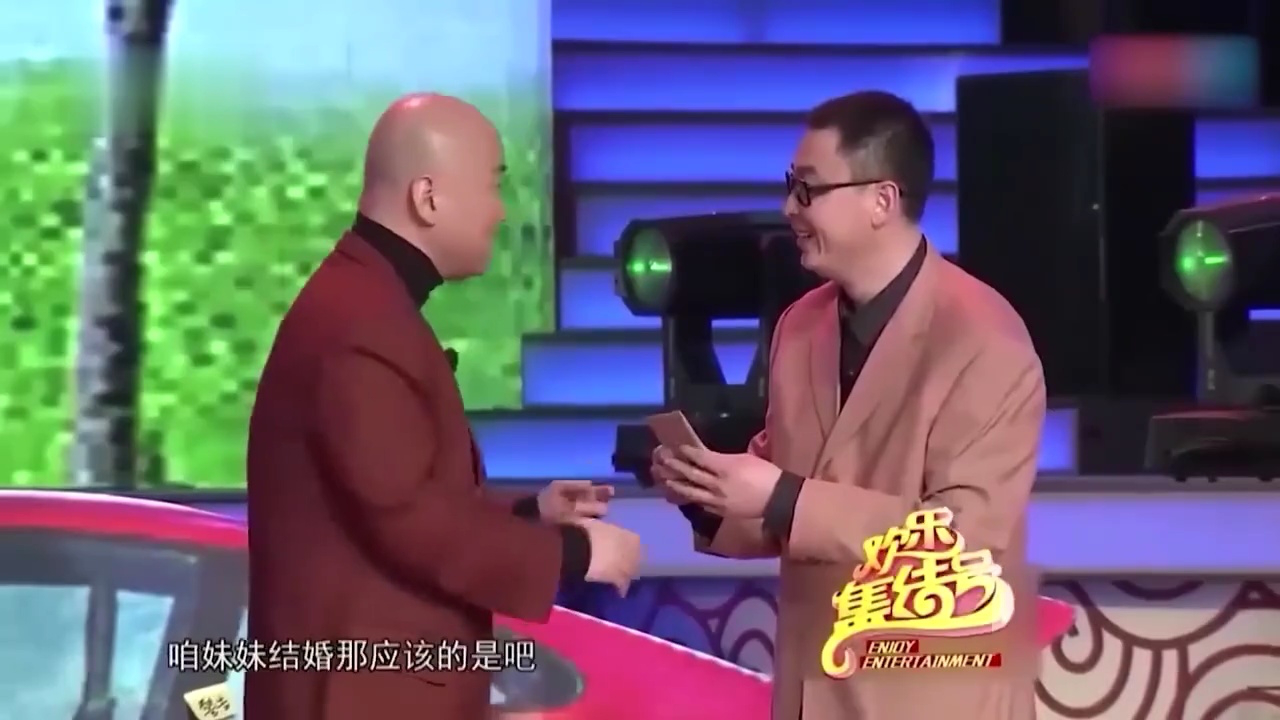 小品《堵车》,郭冬临和媳妇吵架保安却遭殃,观众笑得站不起来