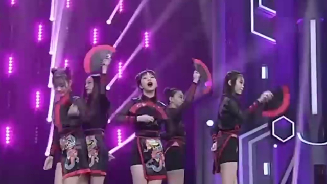 当年火爆大街小巷的歌曲,she这首《中国话》,多少人的