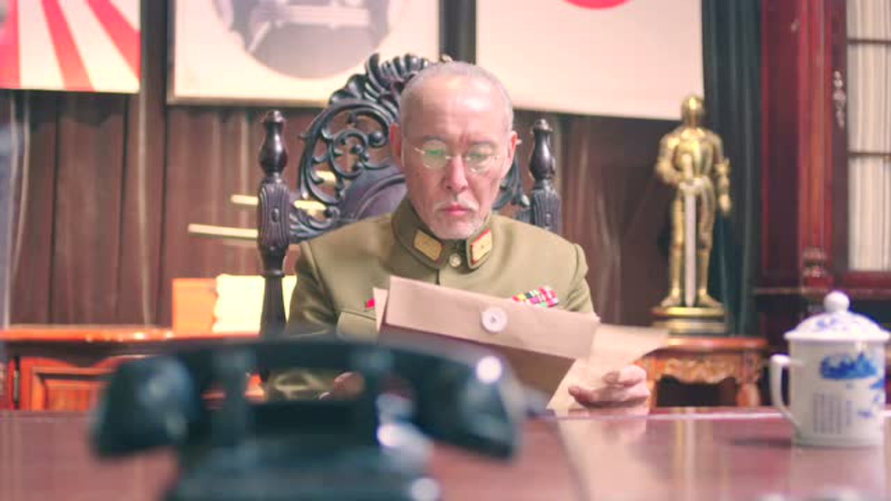 我的爱情撞上了战争 6集