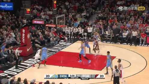 《NBA全场集锦》【得分】底线切入如刀刃 利拉德突破背身上篮