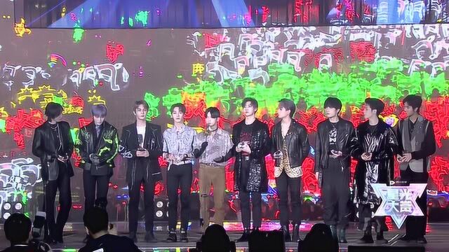 【星光大赏】年度男团r1se