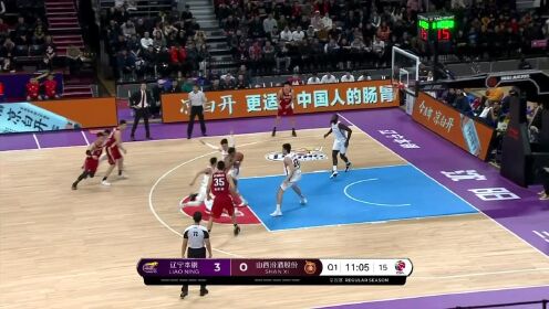 《辽宁男篮》佩恩带球过人 滞空小拉杆轻松写意