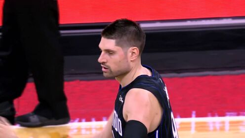 《NBA全场回放》【原声回放】热火vs魔术第3节 罗宾逊富尼耶对飙三分轰炸篮筐