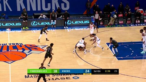 《NBA全场集锦》场面一度失控 乱兵之中罗斯抢断妙传助飞巴雷特云霄劈扣