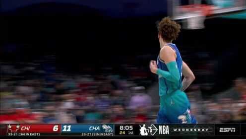 《NBA全场集锦》乌布雷大马金刀突破炸筐 三球抢断反击三分百步穿杨