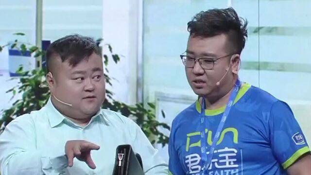 小强为参加马拉松比赛健身被同事吐槽