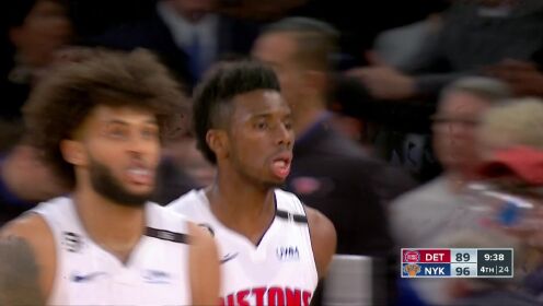 《NBA全场集锦》秀儿是你吗？艾维胯下运球连线迪亚洛上篮打进_高清1080P在线观看平台_腾讯视频