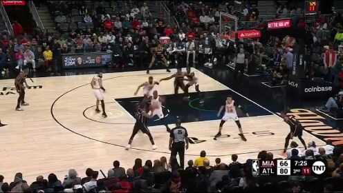 《NBA全场集锦》热火vs老鹰第3节中文解说回放