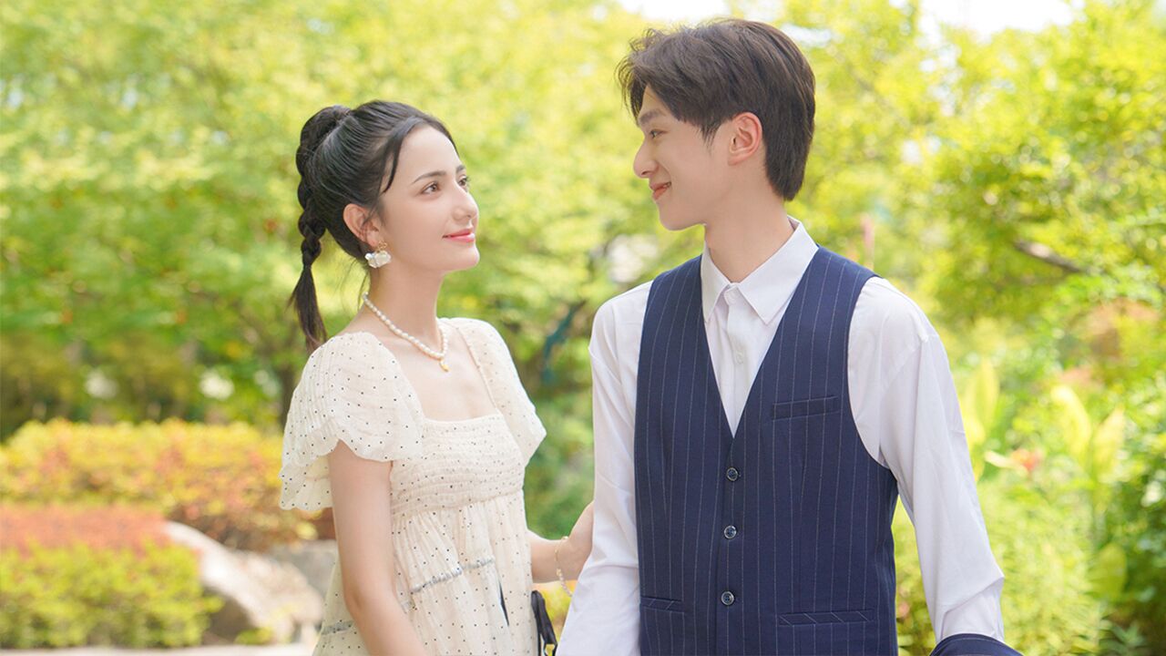 霸总夫人卿卿我我,小助理嗑生嗑死