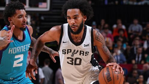 《圣安东尼奥马刺》【球星】尚帕尼VS黄蜂集锦 稳扎稳打砍下全场最高20分