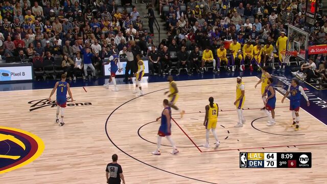 前有强敌后有追兵 詹眉联合前后包夹穆雷直接扇飞