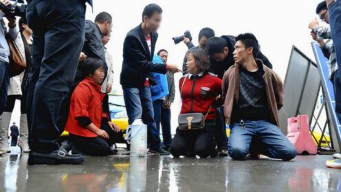 警察追捕万恶人贩子,解救出孩子,孩子只知道爸爸名字叫爸爸