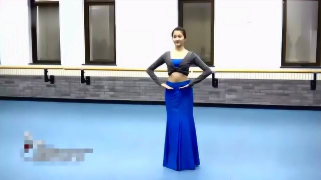 关晓彤考试视频曝光被老师狠下腰还被打屁股