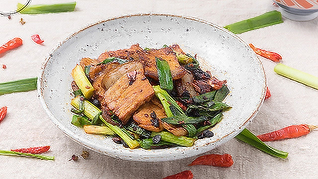 咸甜鲜辣香的回锅肉,要用二刀肉做才正宗