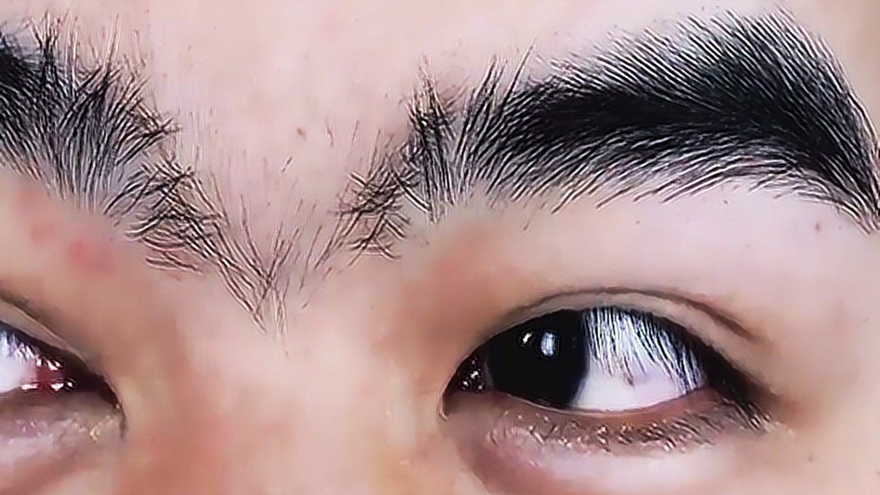 眉毛浓密的男生怎么修简单修眉教程让你秒变帅男