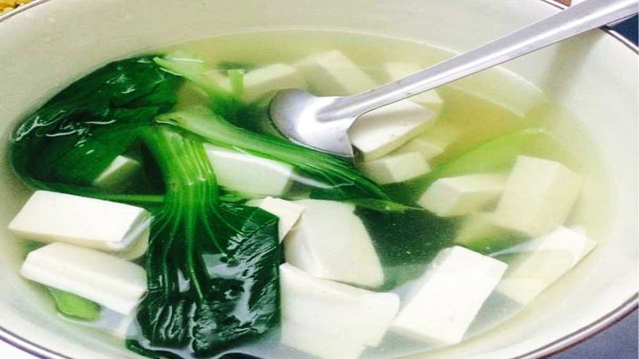 夏天最爱喝的汤:青菜豆腐汤,饭都不吃一碗汤就管饱