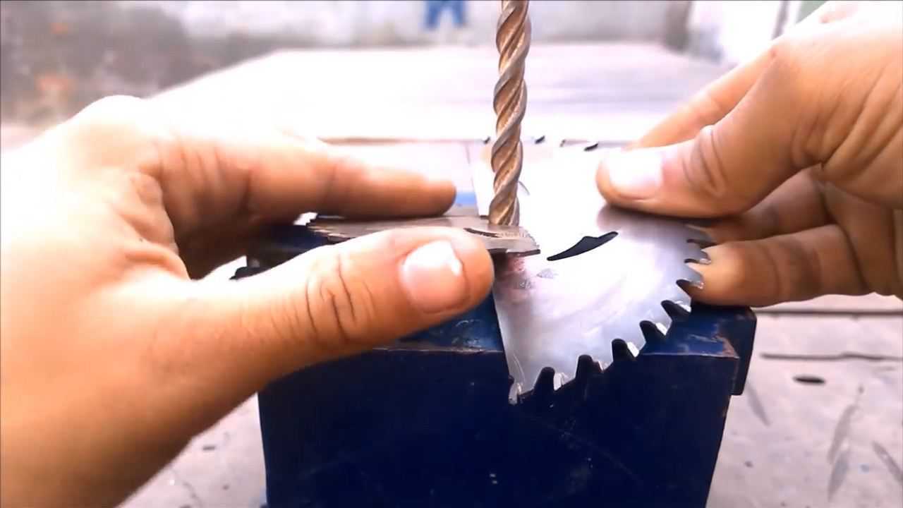 电钻的新奇用法之拧铁丝,极大方便了生活