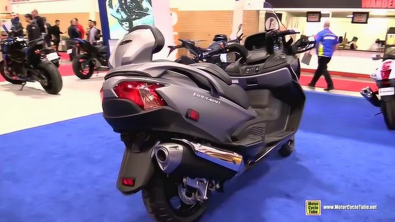 看着就不便宜2018铃木burgman650abs精品踏板摩托车