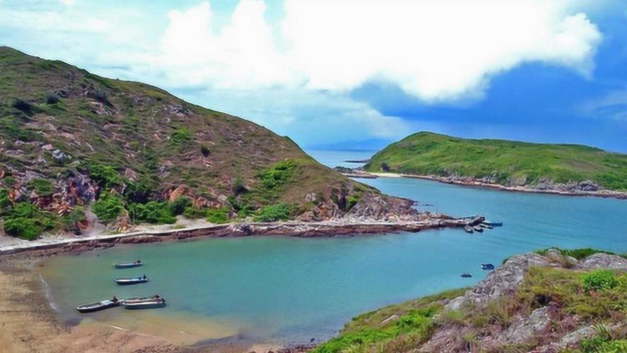 大甲岛是大亚湾第二大岛,百年古榕郁郁葱葱,堪称海上小桂林!