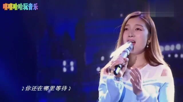 杨小曼一首歌比冷漠唱的都好,曾一贫如洗妻子不离不弃