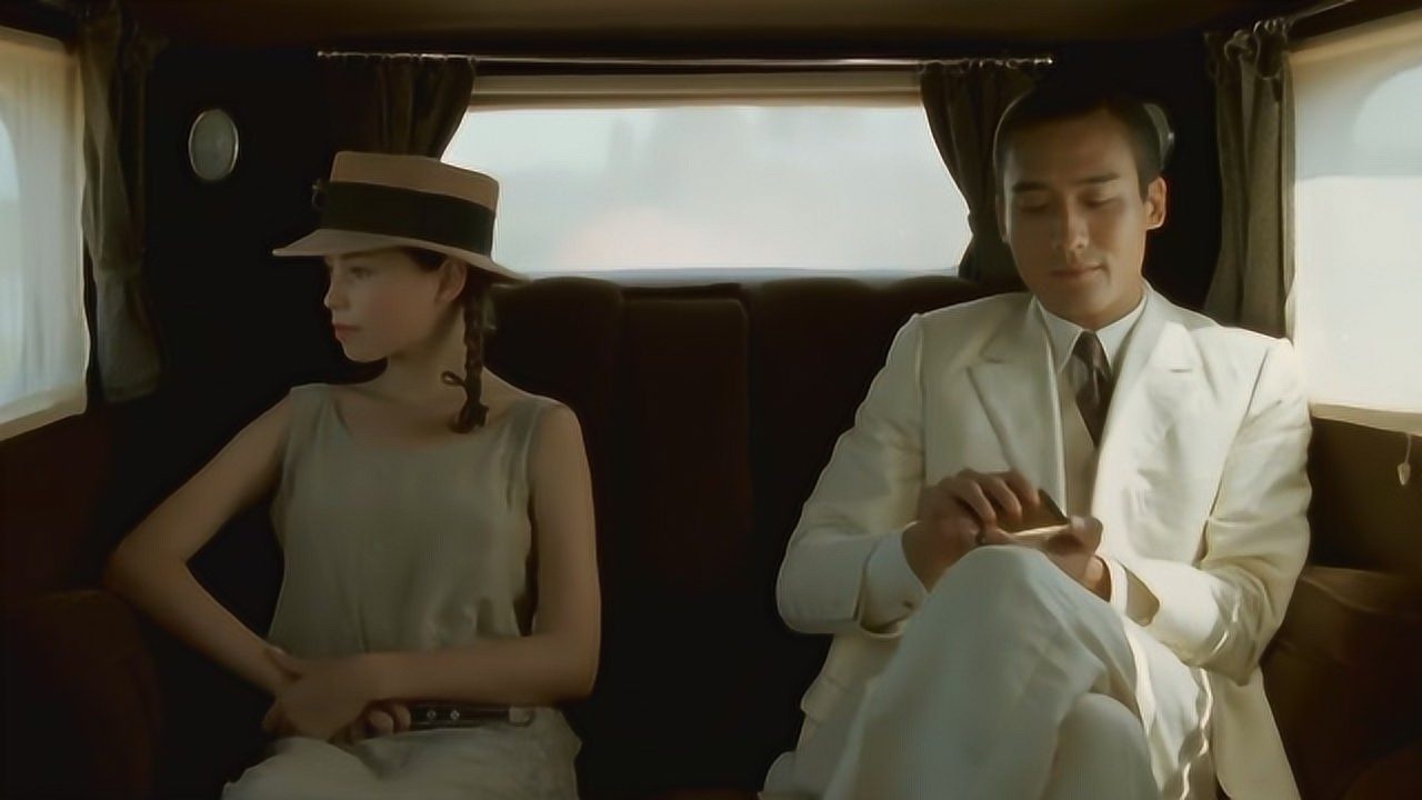 3分钟看伦理片情人就是这部电影成就了梁家辉的中国第一臀