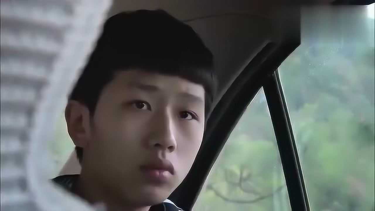 变形计王境泽非要带矿泉水上山大喊就是死也不吃你们的东西