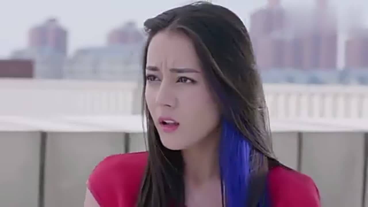 麻辣变形计:火狼女真棒,说时迟那时快,把王大方拽下来了