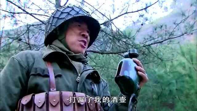 特种兵打了一辈子仗,临死前还被小兵打烂酒壶,这就是弹尽粮绝!