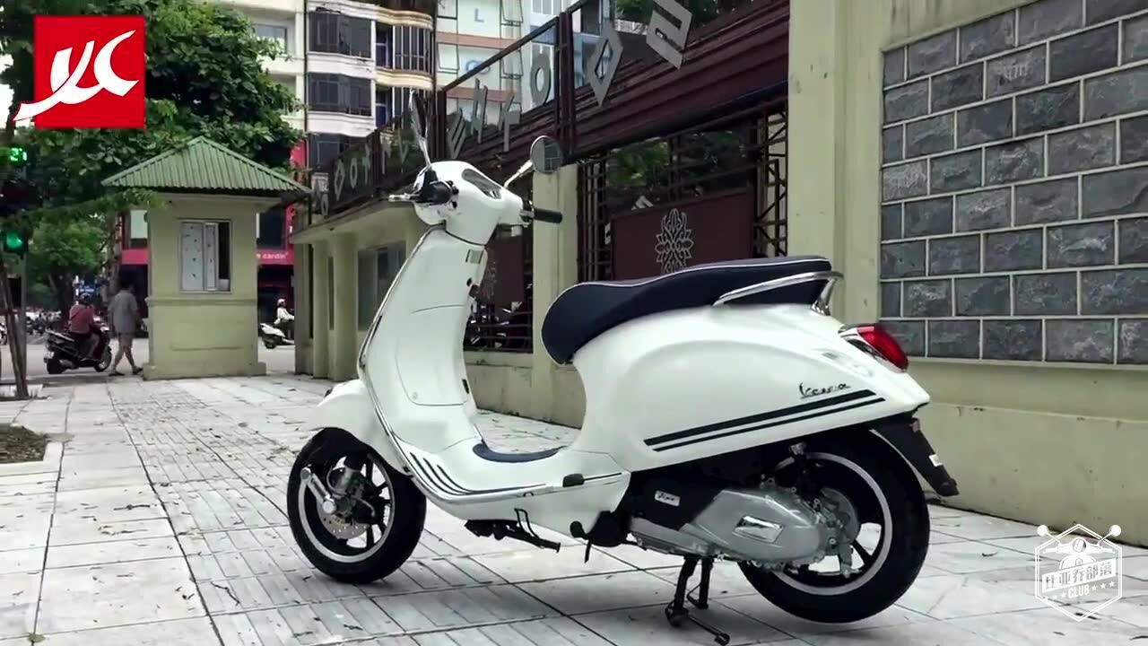 国外的vespa150 primavera春天游艇会特别版