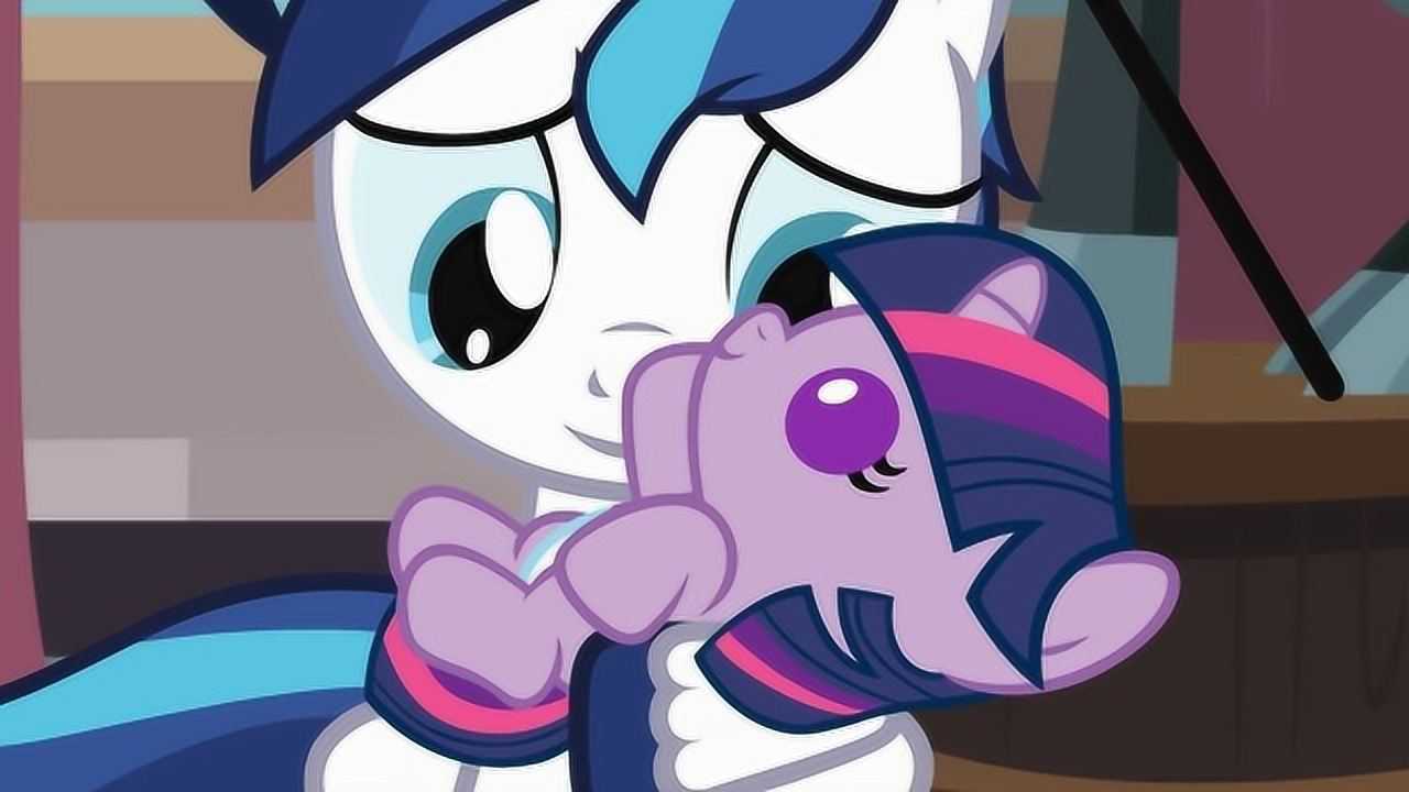 小马宝莉第八季紫悦妈妈为何要找保姆原来是因为闪耀盔甲太坑爹