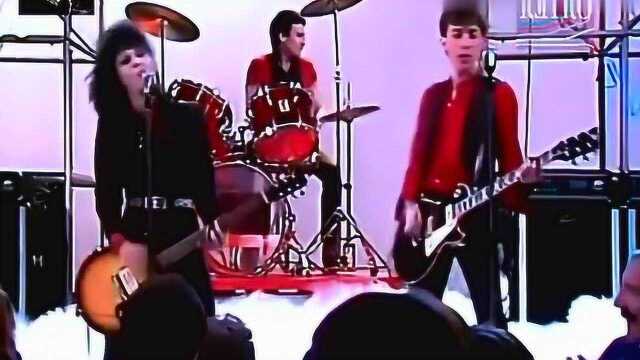 女子重摇滚的开场白八十年代的朋克女王——Joan Jett(琼杰特)