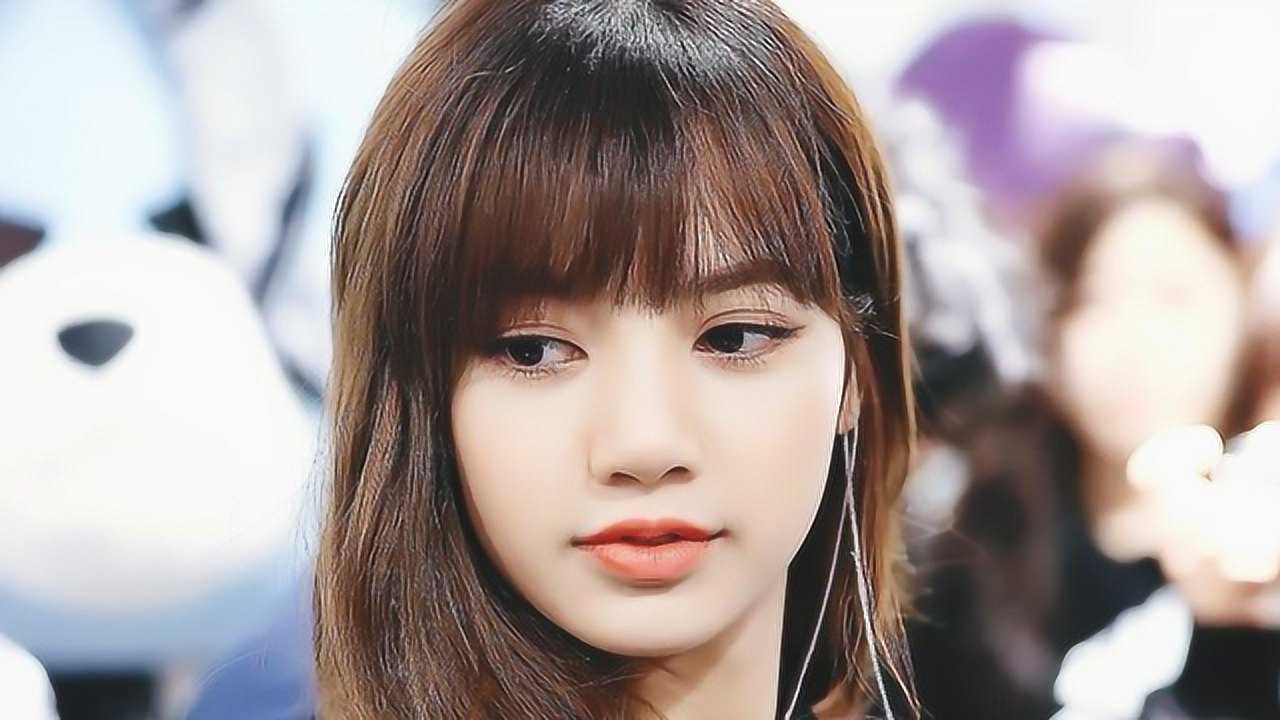 blackpink lisa帅气唱跳《ddu du ddu du》,圈粉瞬间