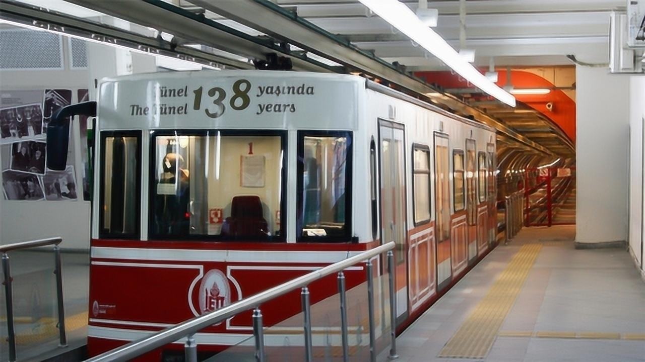 世界上最短的地铁,全程只有600米,屁股还没坐热就到站!