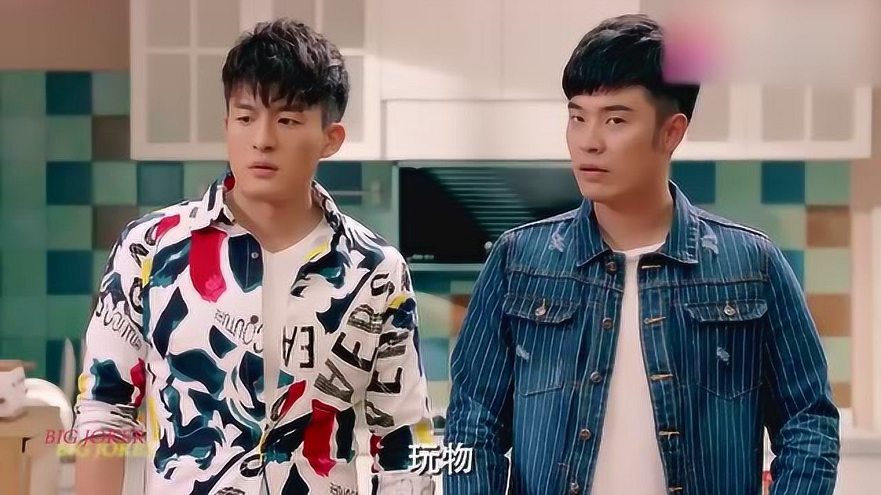 爱情公寓番外篇:曾老师和子乔变成玩具,从张伟嘴里出来太贱了!