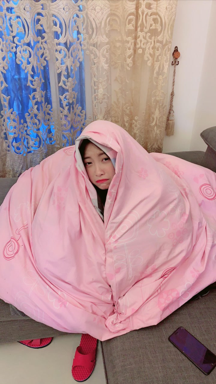 你们有见过生病发烧了,裹着厚厚的棉被还能烫到人的嘛