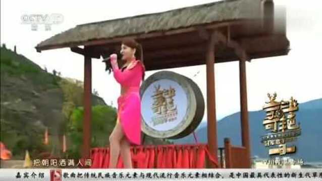 乌兰图雅演唱一首《祝福歌》,欢快的节奏带动现场气氛,好听!