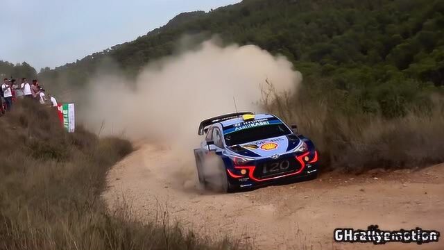 WRC2018拉力赛精彩视频之这才是真正的赛车全程漂移