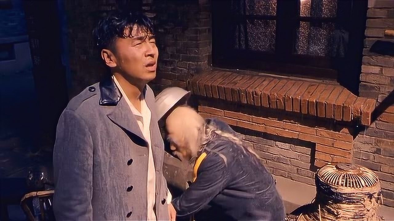 小东北一回家金姐已经把自己的爹轰出家门了