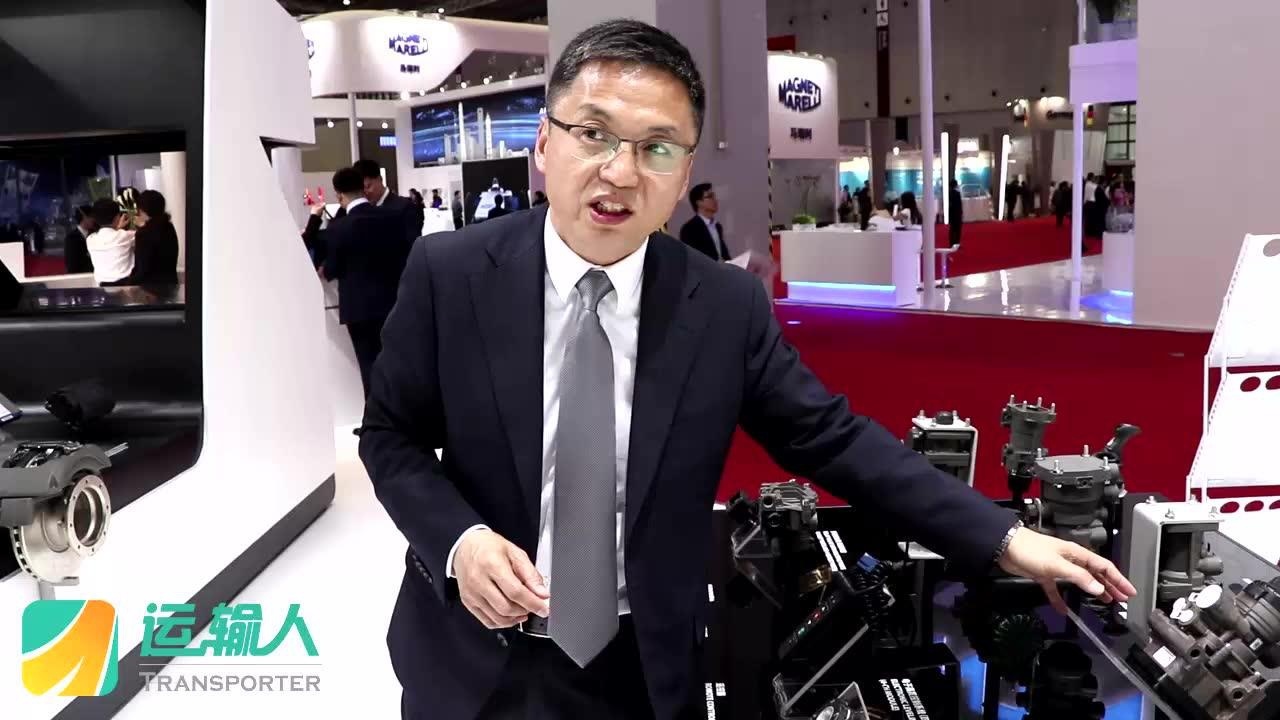 克诺尔亚太地区总裁徐保平对产品进行讲解