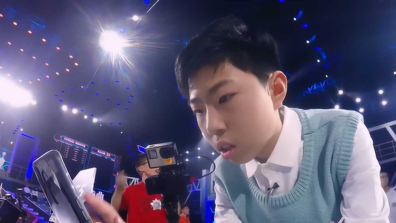 b组选手相继完成,凡正阳顺利完成比赛_腾讯视频