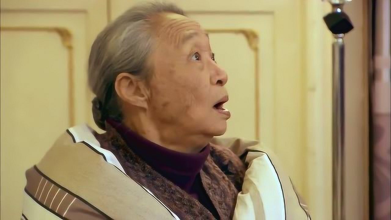 邻居也疯狂贾玲撒泼打滚扬言要跟李大龙过日子太逗了